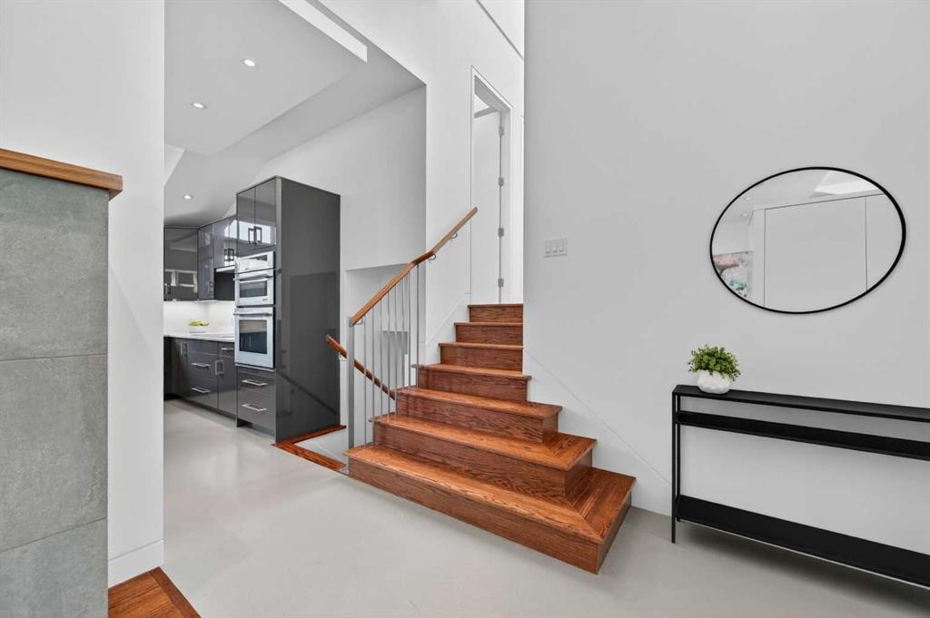 5119 Vallance Crescent Nw, Calgary, AB