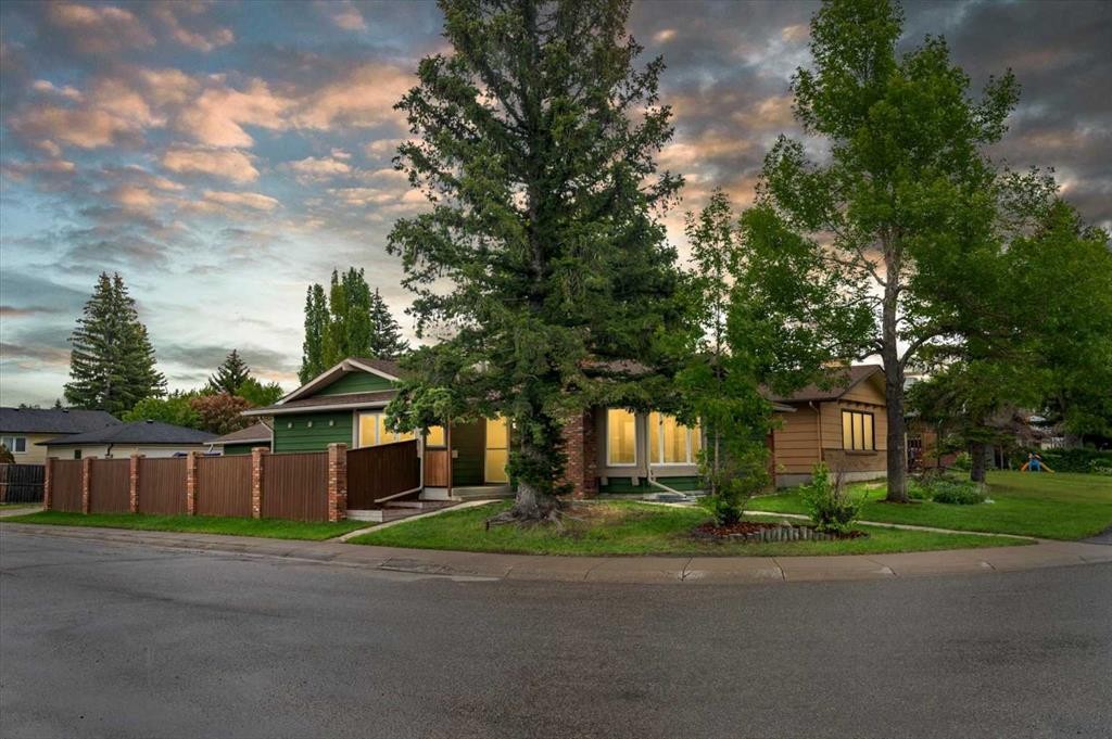96 Sunhurst Road Se, Calgary, AB