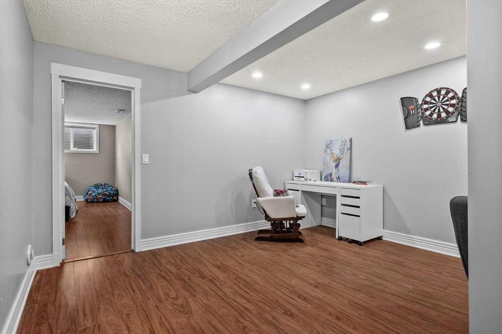 96 Sunhurst Road Se, Calgary, AB
