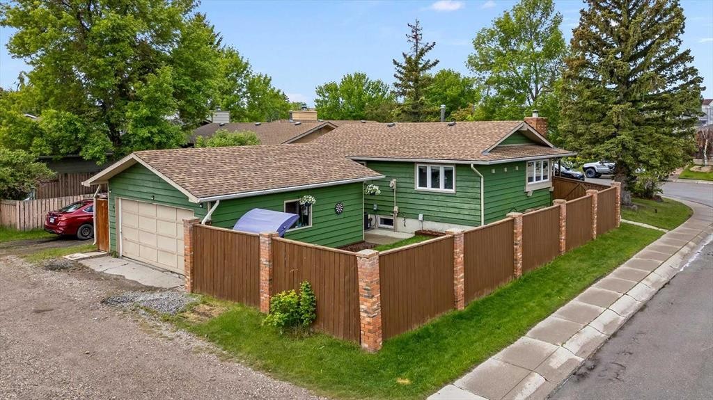 96 Sunhurst Road Se, Calgary, AB
