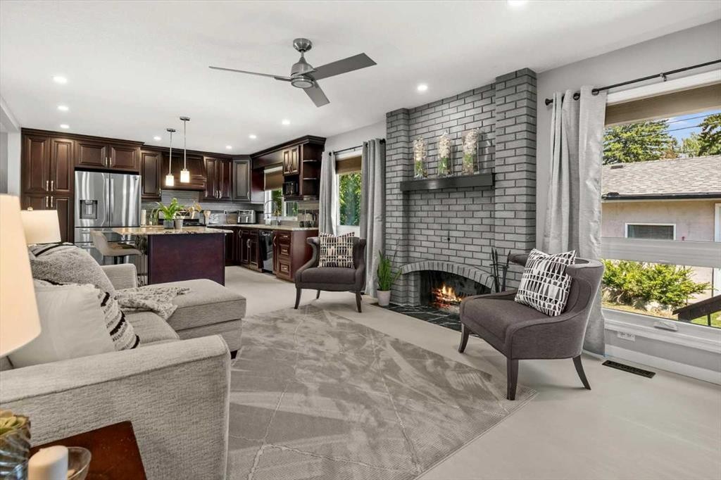 784 Acadia Drive Se, Calgary, AB - Indoor