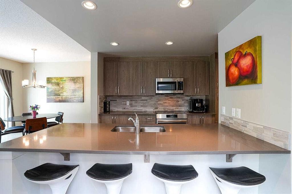 114 River Heights Green, Cochrane, AB