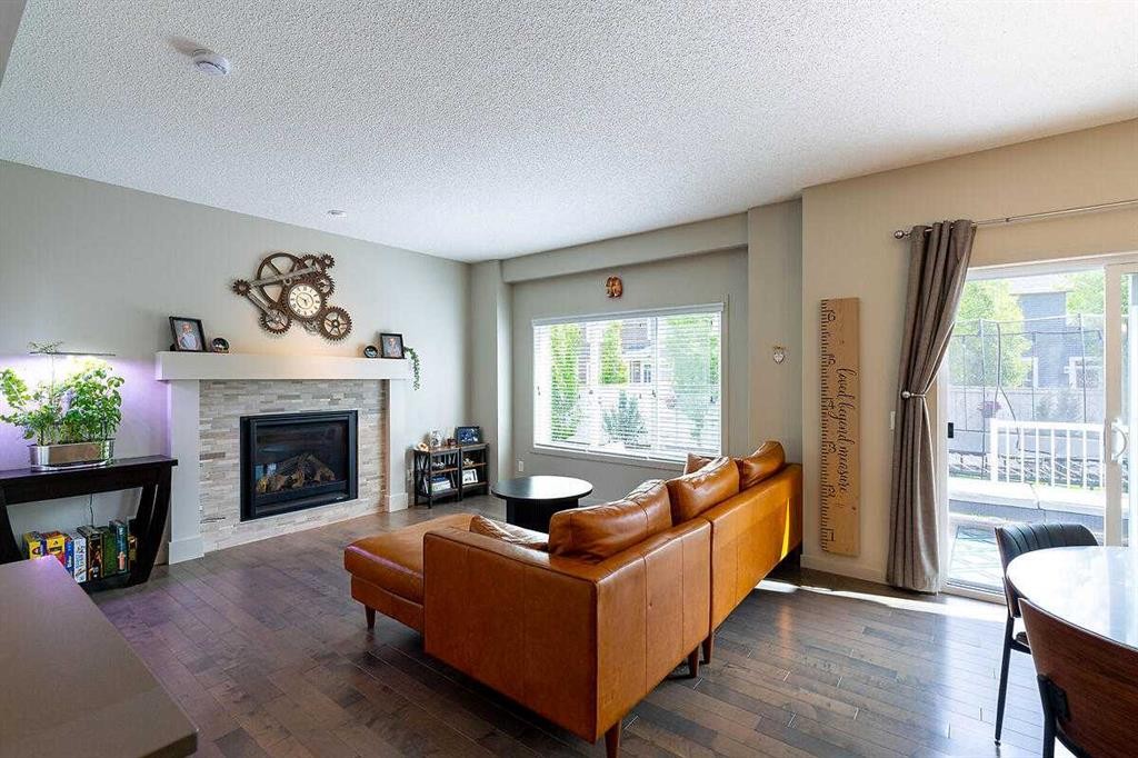 114 River Heights Green, Cochrane, AB