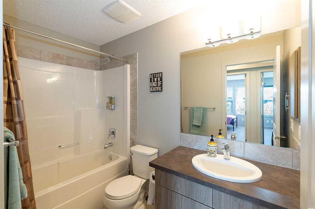 114 River Heights Green, Cochrane, AB