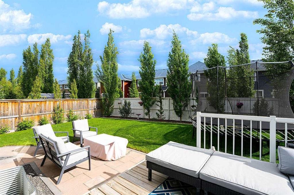 114 River Heights Green, Cochrane, AB