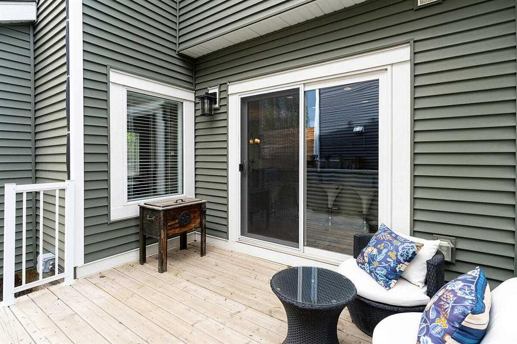 114 River Heights Green, Cochrane, AB