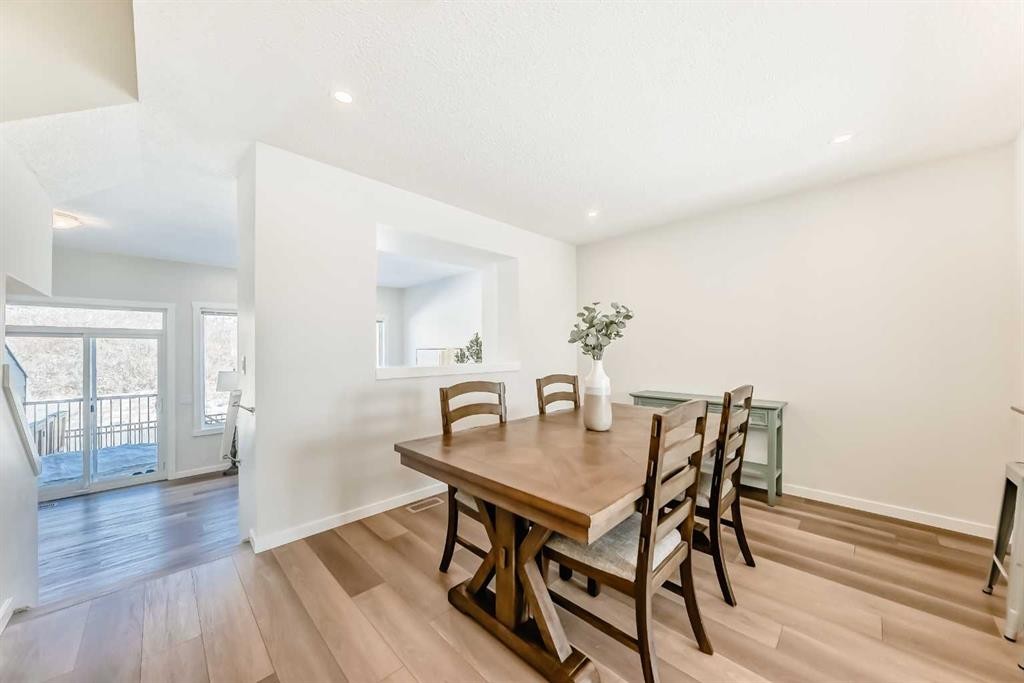 272 Cranbrook Square Se, Calgary, AB