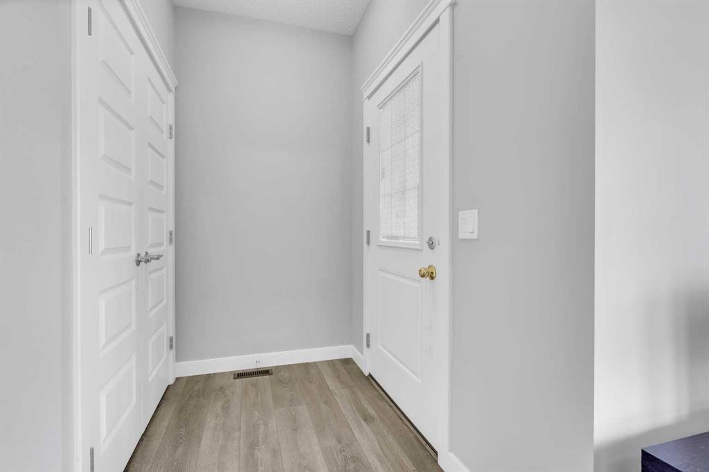 52 Red Embers Manor Ne, Calgary, AB - Indoor Photo Showing Other Room