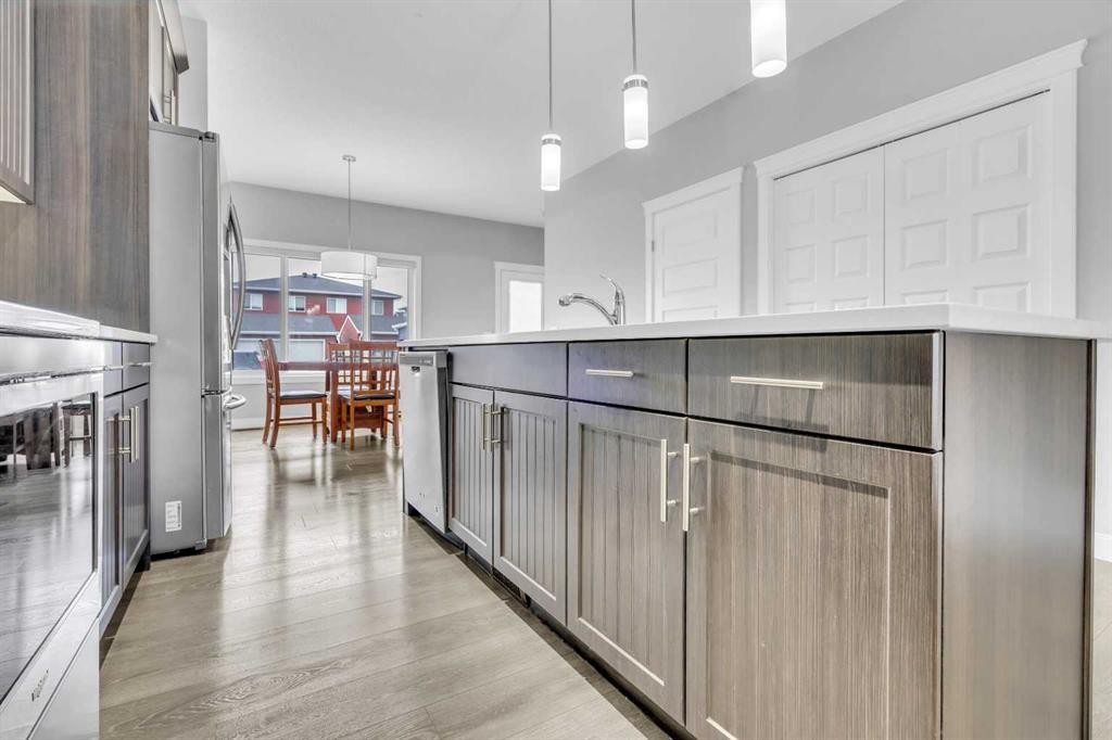 52 Red Embers Manor Ne, Calgary, AB - Indoor Photo Showing Kitchen