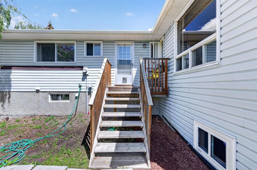 408 Rundleville Place Ne, Calgary, AB