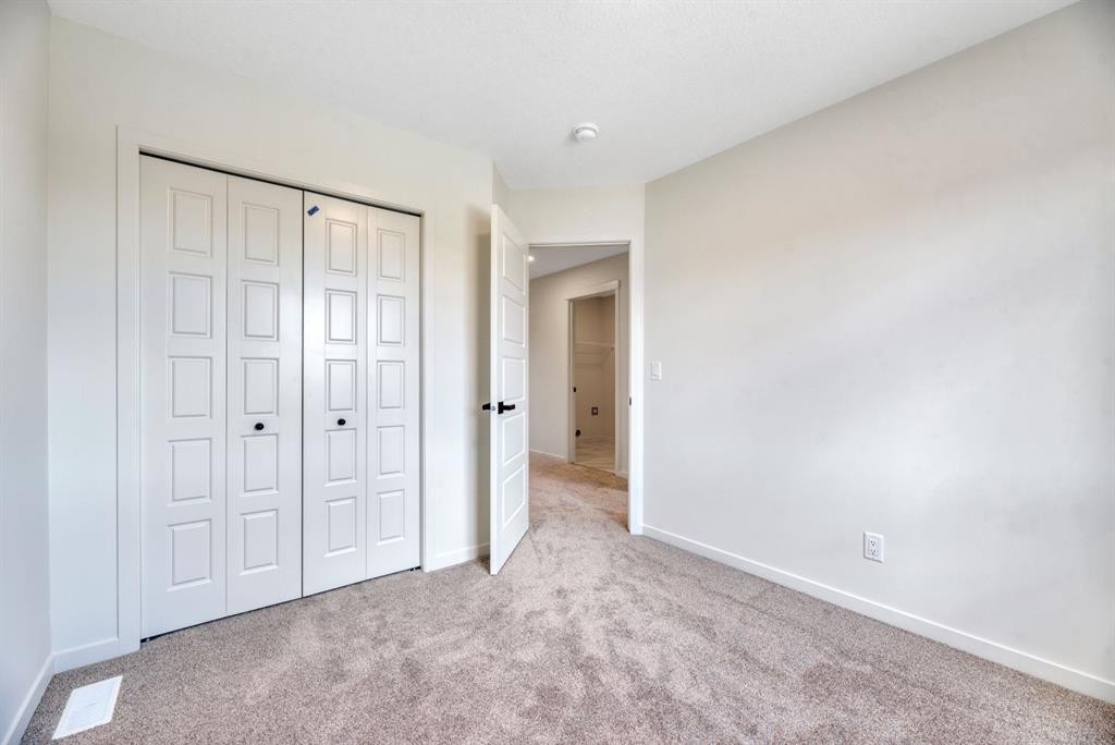 152 Annette Villas Nw, Calgary, AB