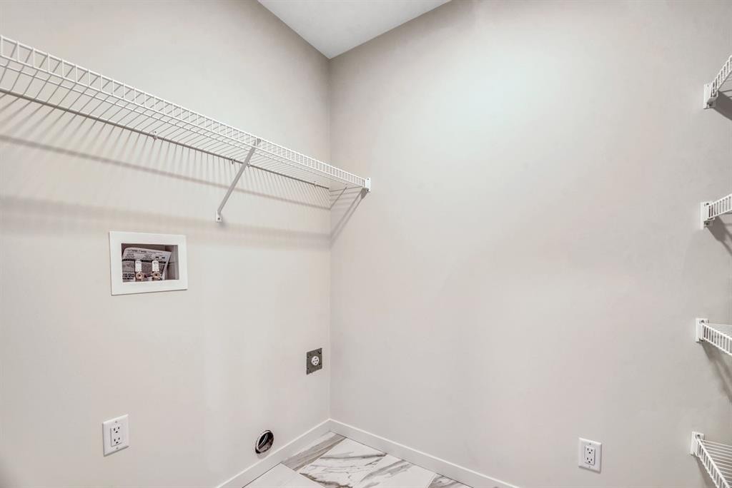 152 Annette Villas Nw, Calgary, AB