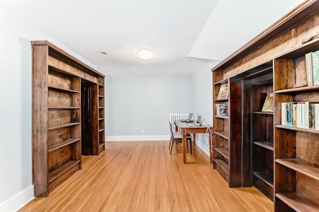 4112 8 Street Sw, Calgary, AB