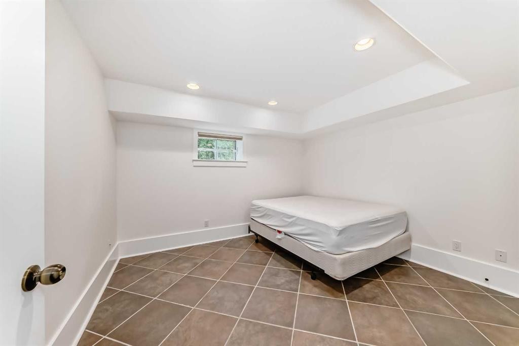 4112 8 Street Sw, Calgary, AB