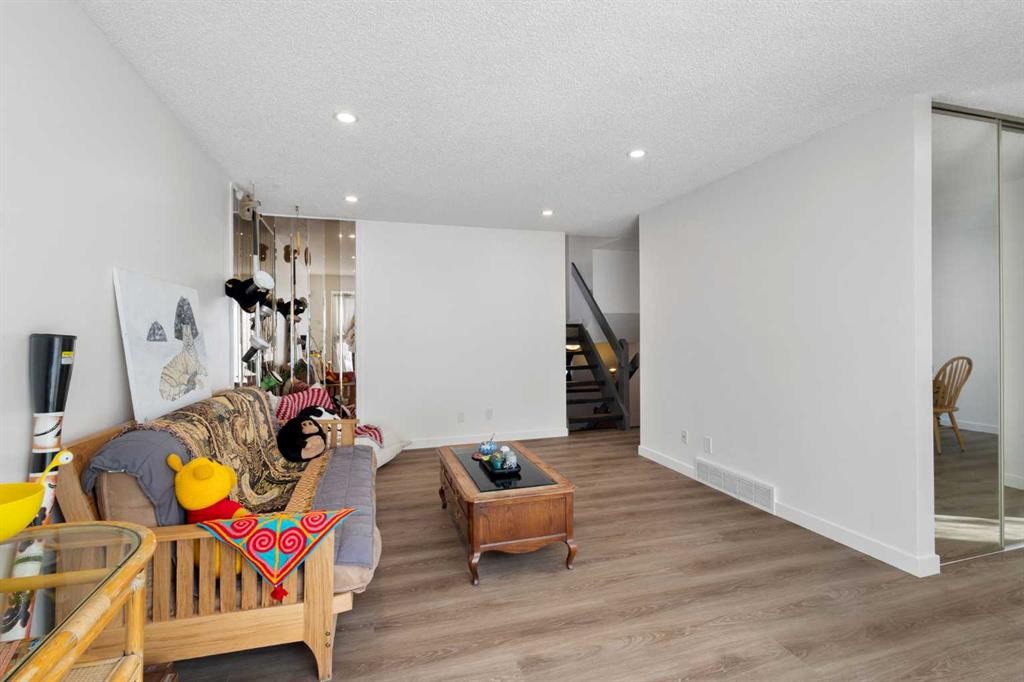 95 Beddington Way Ne, Calgary, AB