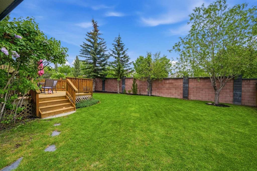 82 Springborough Point Sw, Calgary, AB