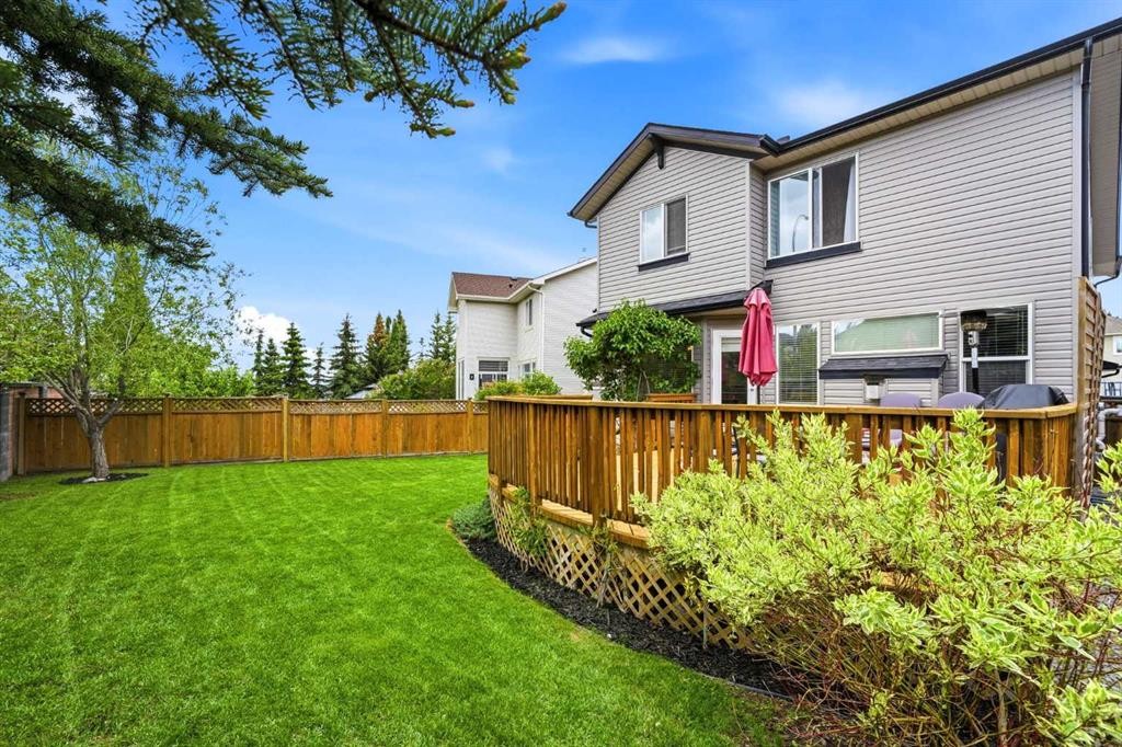 82 Springborough Point Sw, Calgary, AB