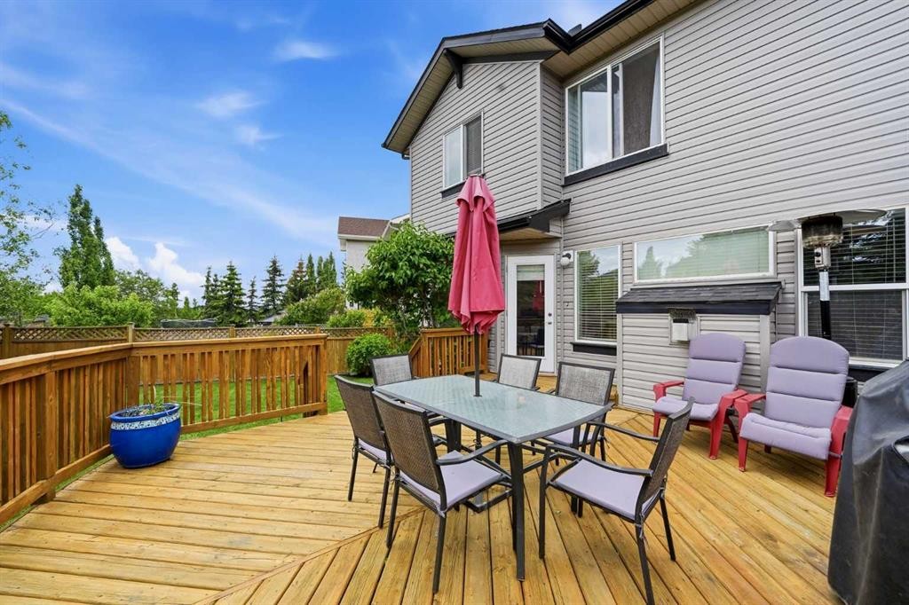 82 Springborough Point Sw, Calgary, AB