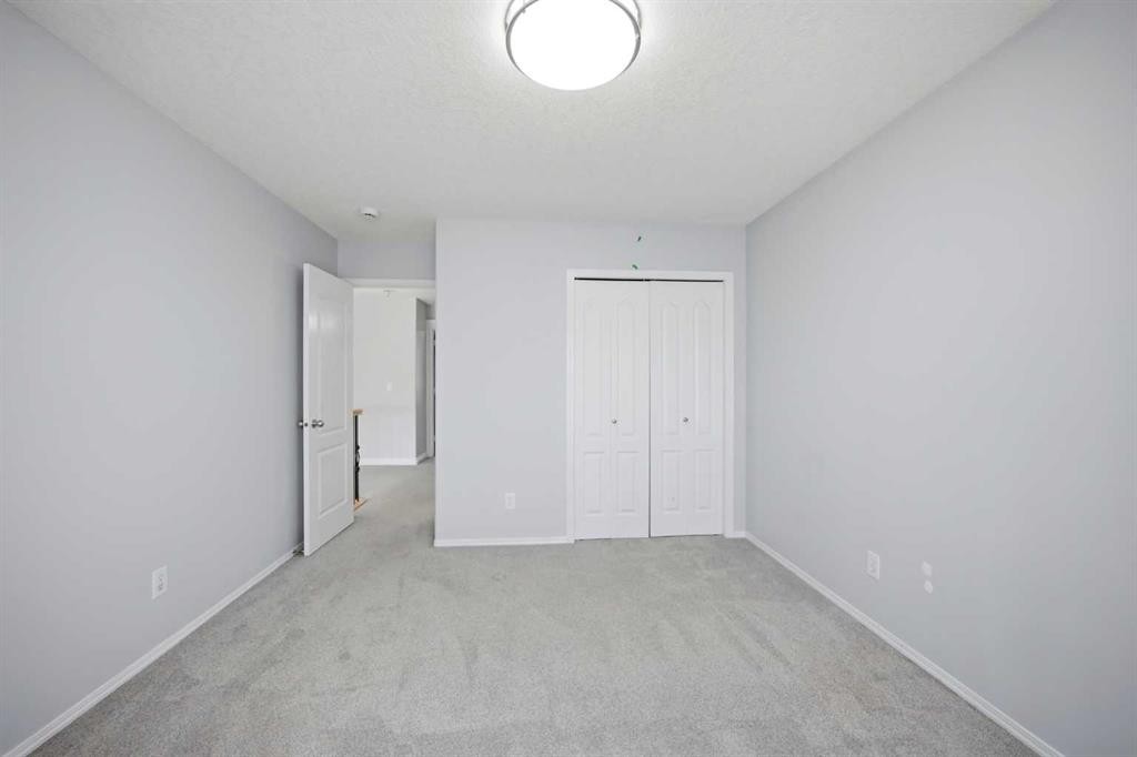1433 Strathcona Drive Sw, Calgary, AB