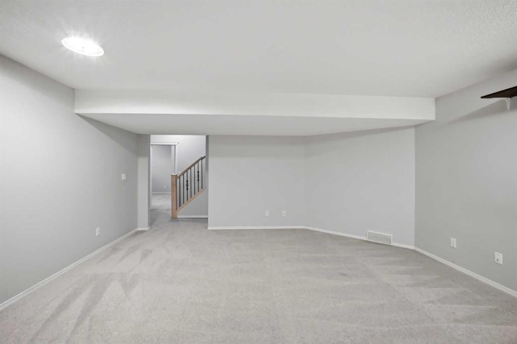 1433 Strathcona Drive Sw, Calgary, AB