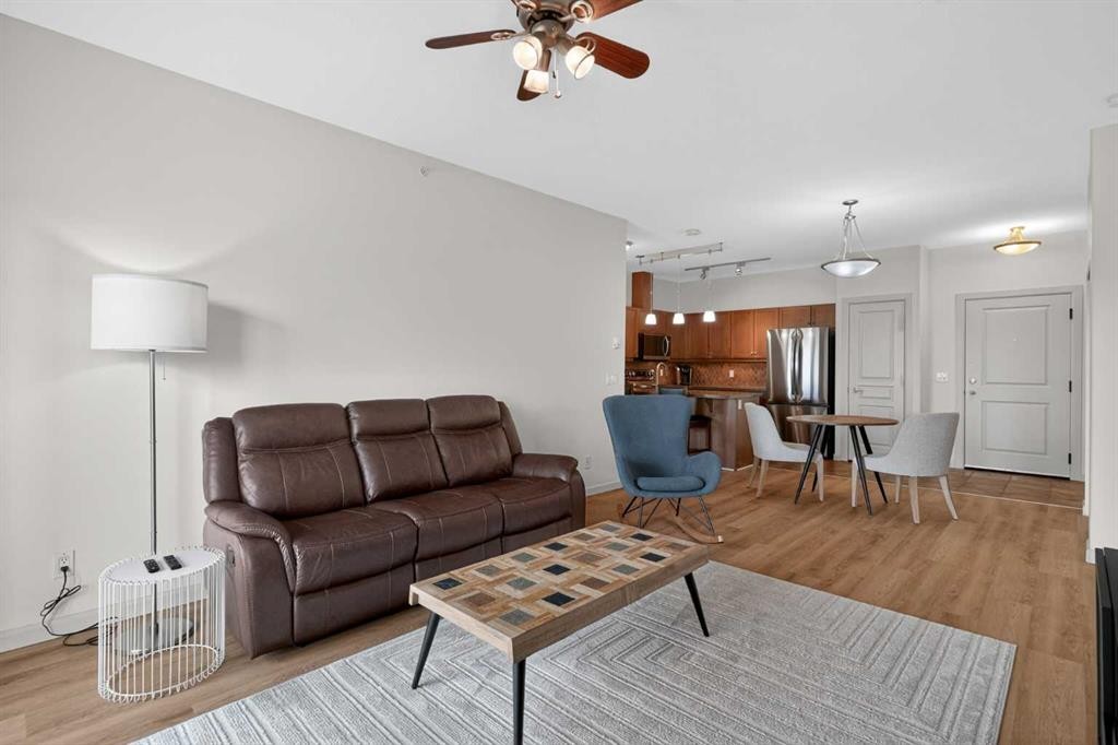 316-30 Cranfield Link Se, Calgary, AB - Indoor Photo Showing Living Room