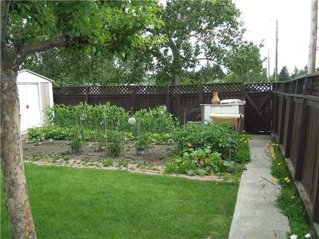 132 Allandale Close Se, Calgary, AB