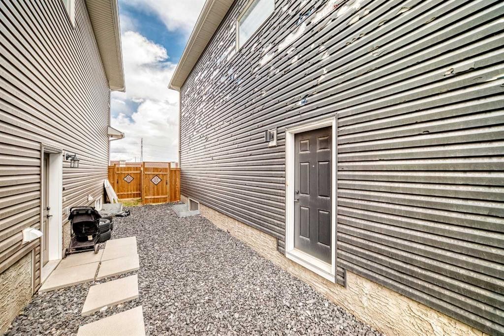 123 Red Sky Crescent Ne, Calgary, AB - Outdoor