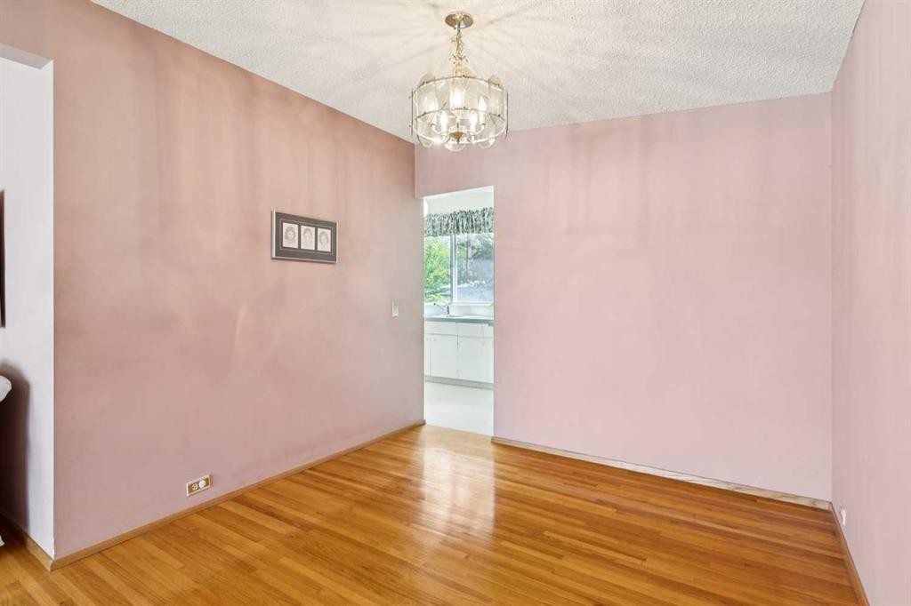4312 40 Street Nw, Calgary, AB