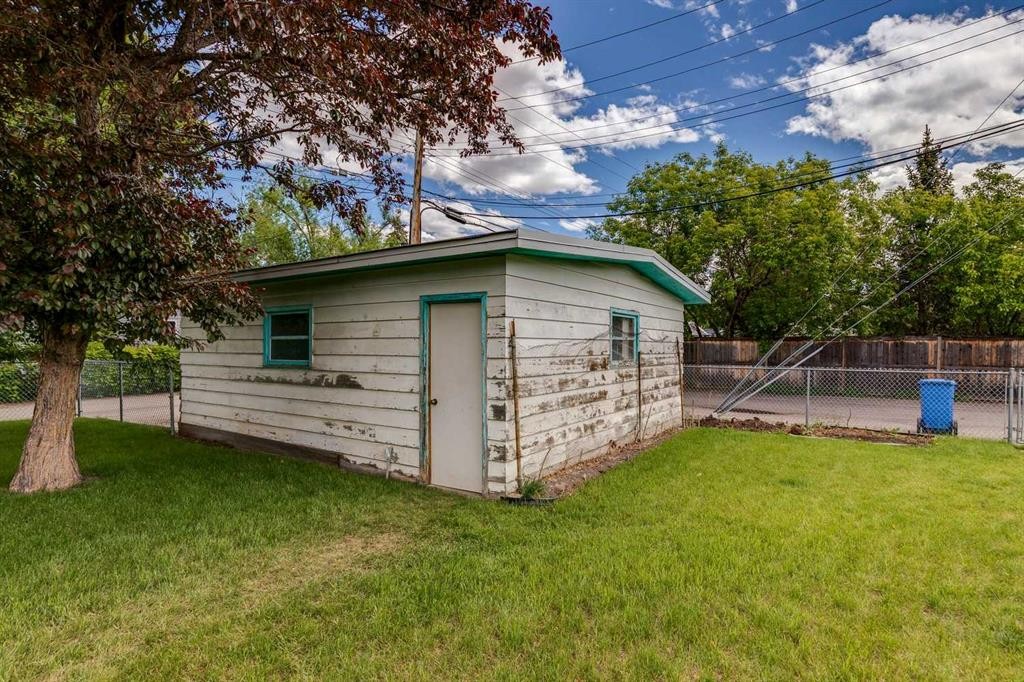 4312 40 Street Nw, Calgary, AB