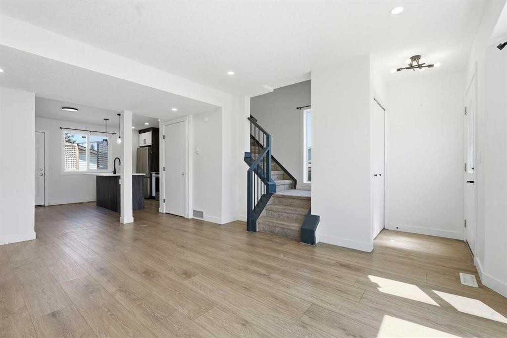58 Taraglen Road Ne, Calgary, AB - Indoor Photo Showing Other Room