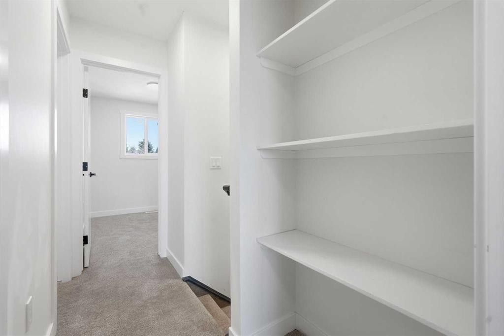 58 Taraglen Road Ne, Calgary, AB - Indoor