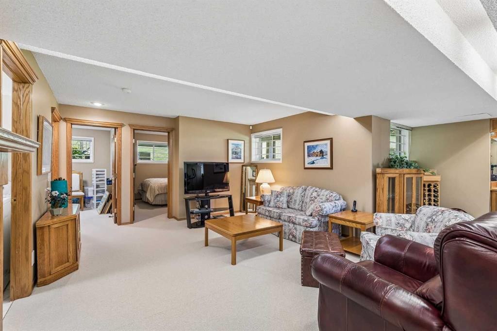 143 Sierra Morena Terrace Sw, Calgary, AB