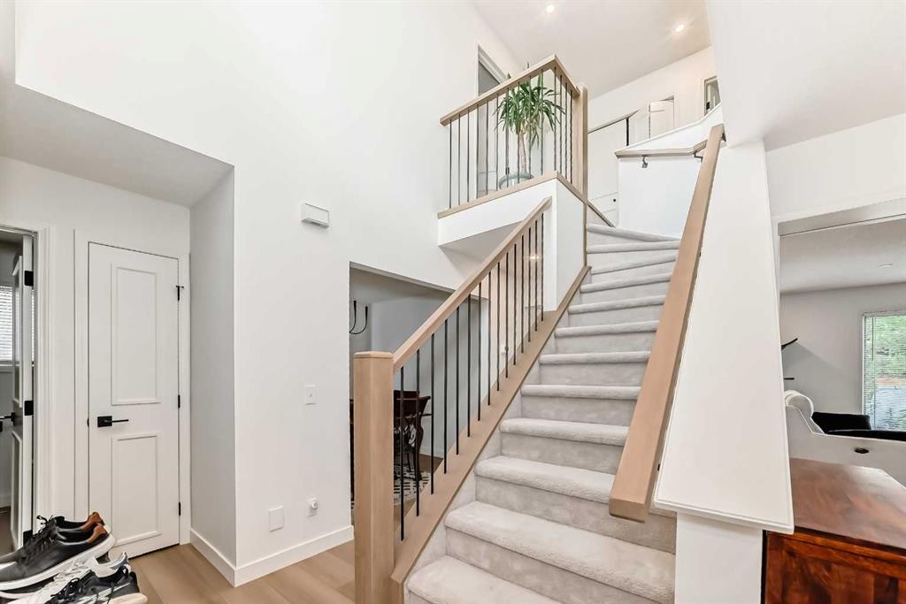 163 Shannon Circle Sw, Calgary, AB