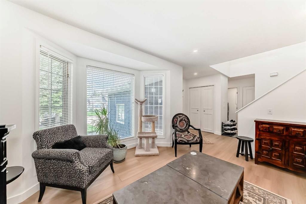 163 Shannon Circle Sw, Calgary, AB