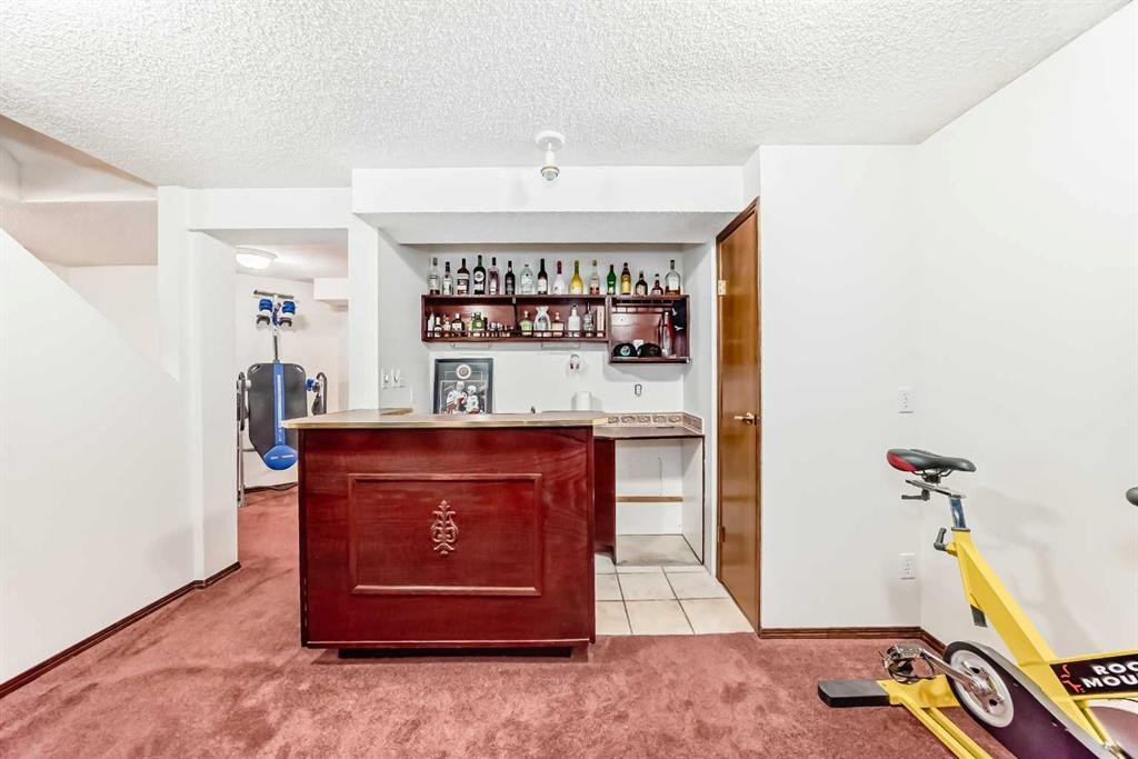 163 Shannon Circle Sw, Calgary, AB
