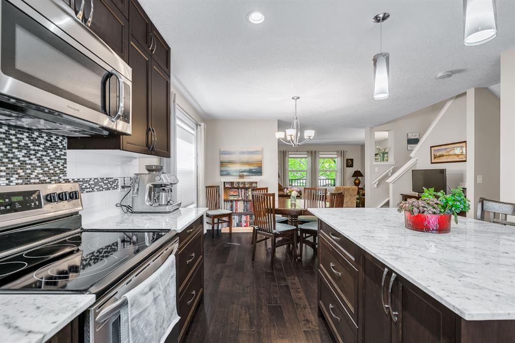 96 Legacy View Se, Calgary, AB