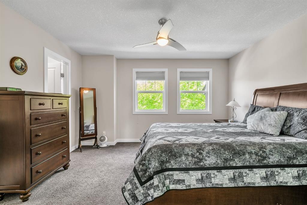 96 Legacy View Se, Calgary, AB