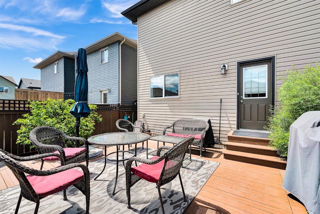 96 Legacy View Se, Calgary, AB