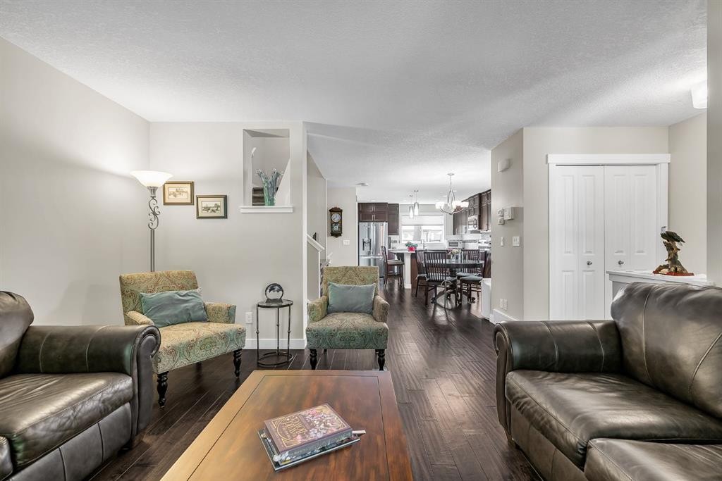 96 Legacy View Se, Calgary, AB