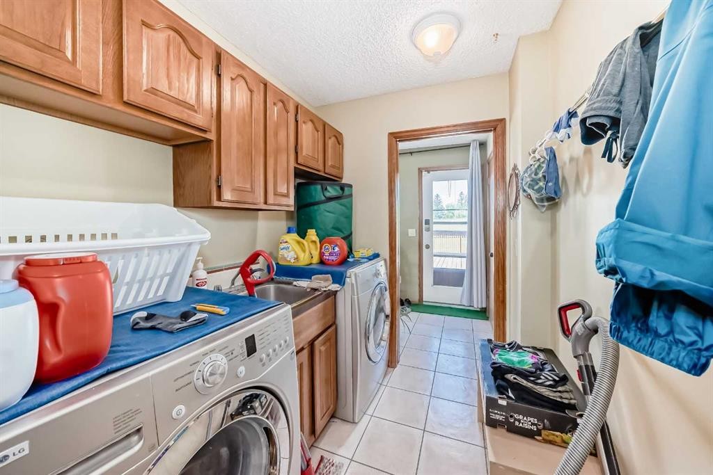 156 Edgehill Close Nw, Calgary, AB