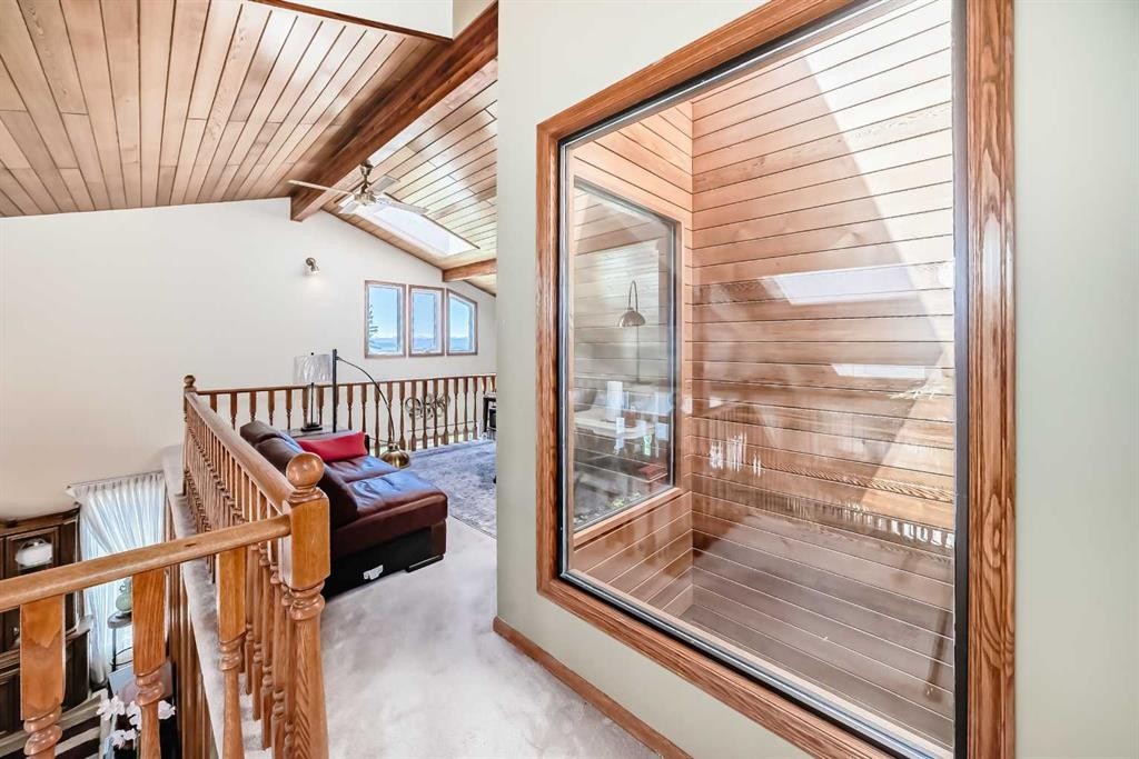 156 Edgehill Close Nw, Calgary, AB