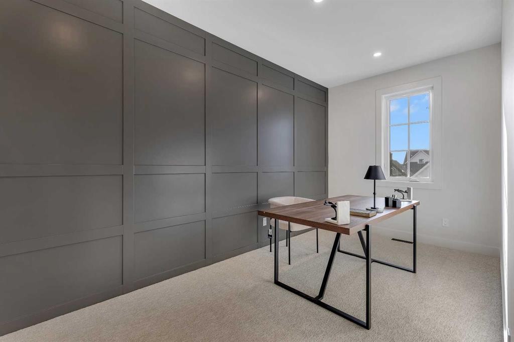 342 Normandy Drive Sw, Calgary, AB - Indoor Photo Showing Office