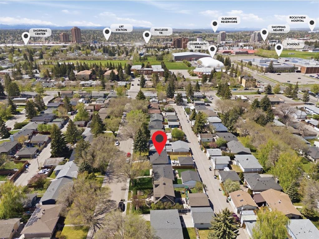 87 Armstrong Crescent Se, Calgary, AB - Outdoor With View