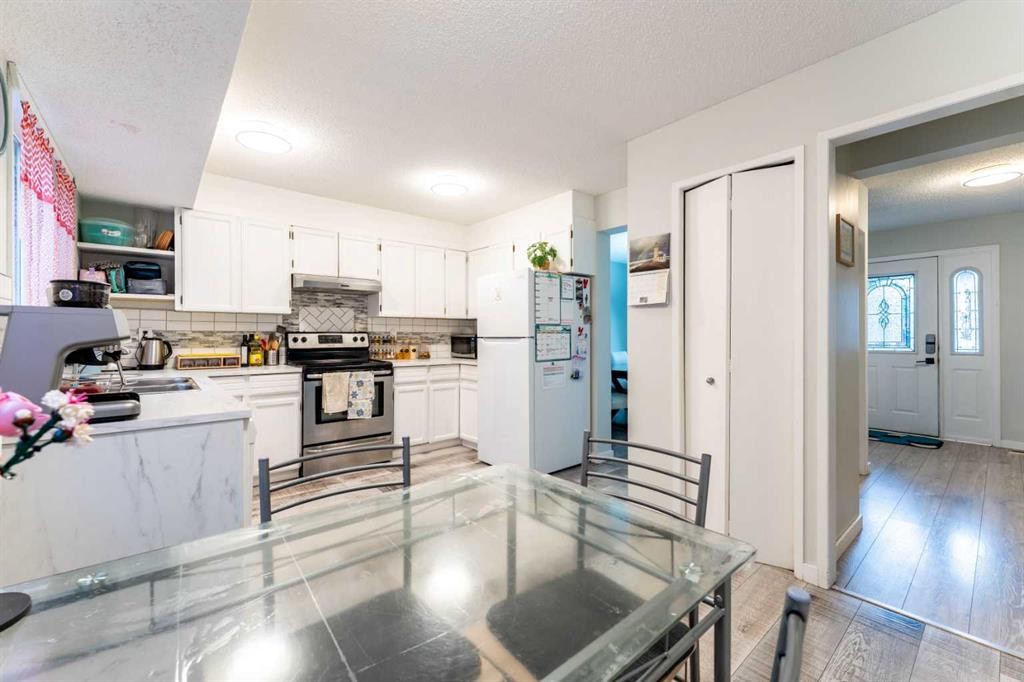 332 Deer Run Crescent Se, Calgary, AB