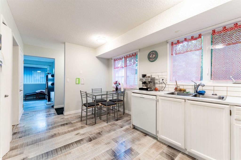 332 Deer Run Crescent Se, Calgary, AB