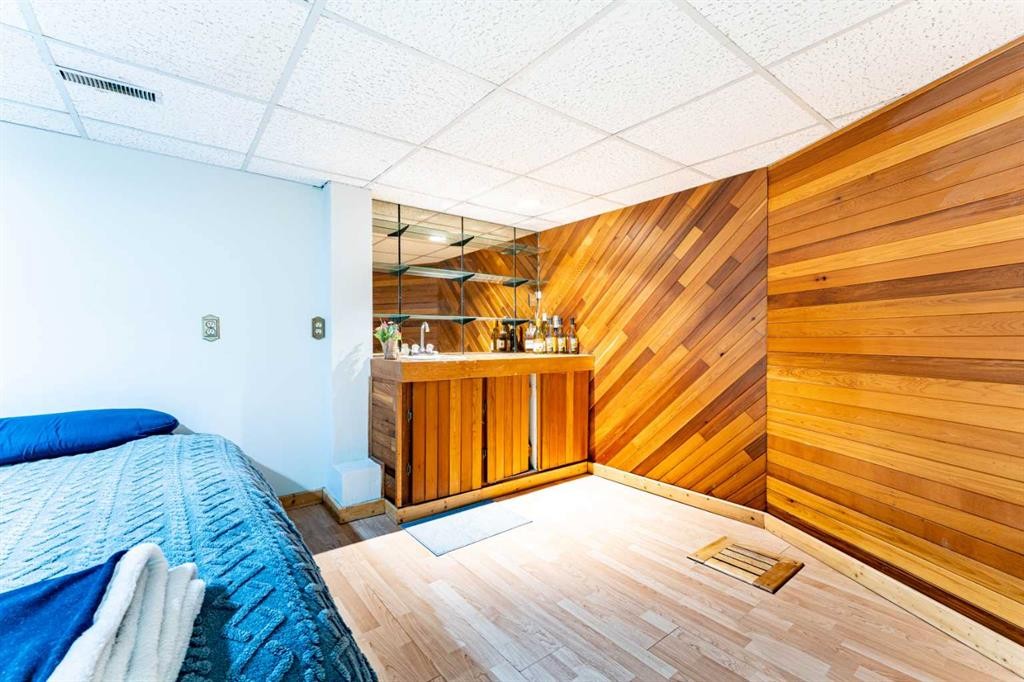 332 Deer Run Crescent Se, Calgary, AB