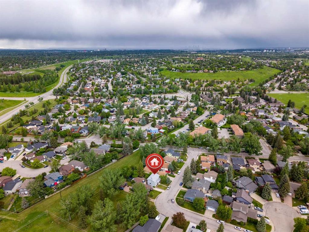 332 Deer Run Crescent Se, Calgary, AB