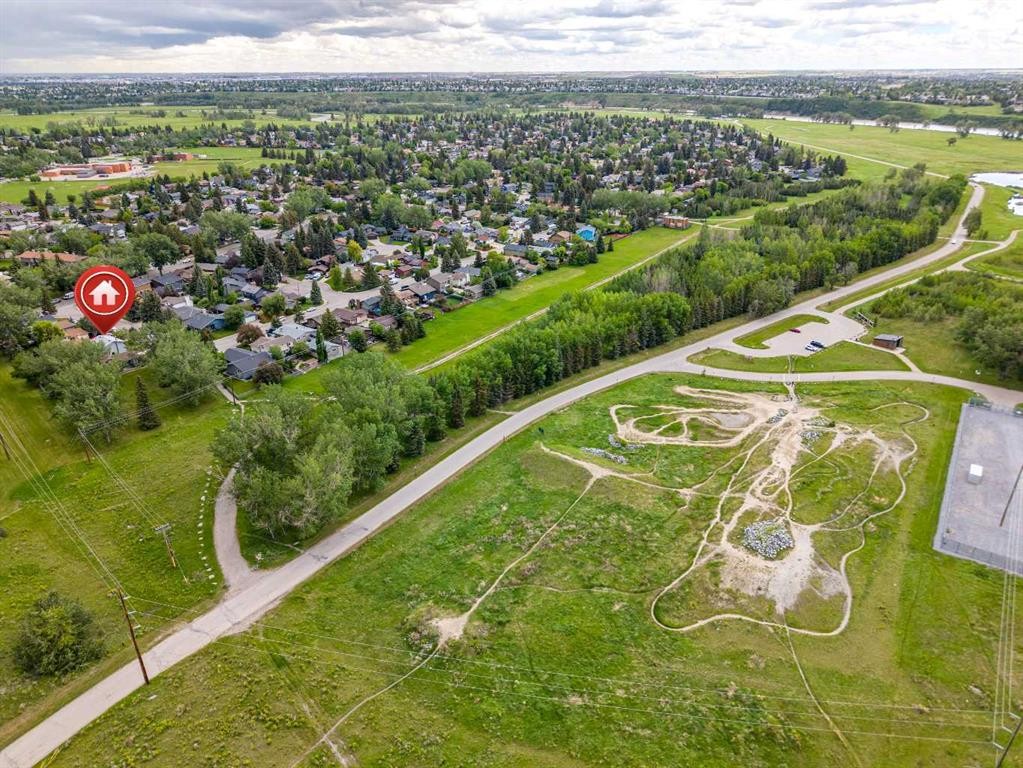 332 Deer Run Crescent Se, Calgary, AB
