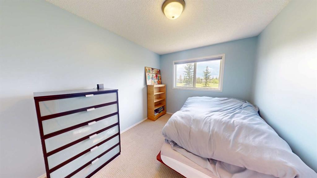 11 Chapala Way Se, Calgary, AB