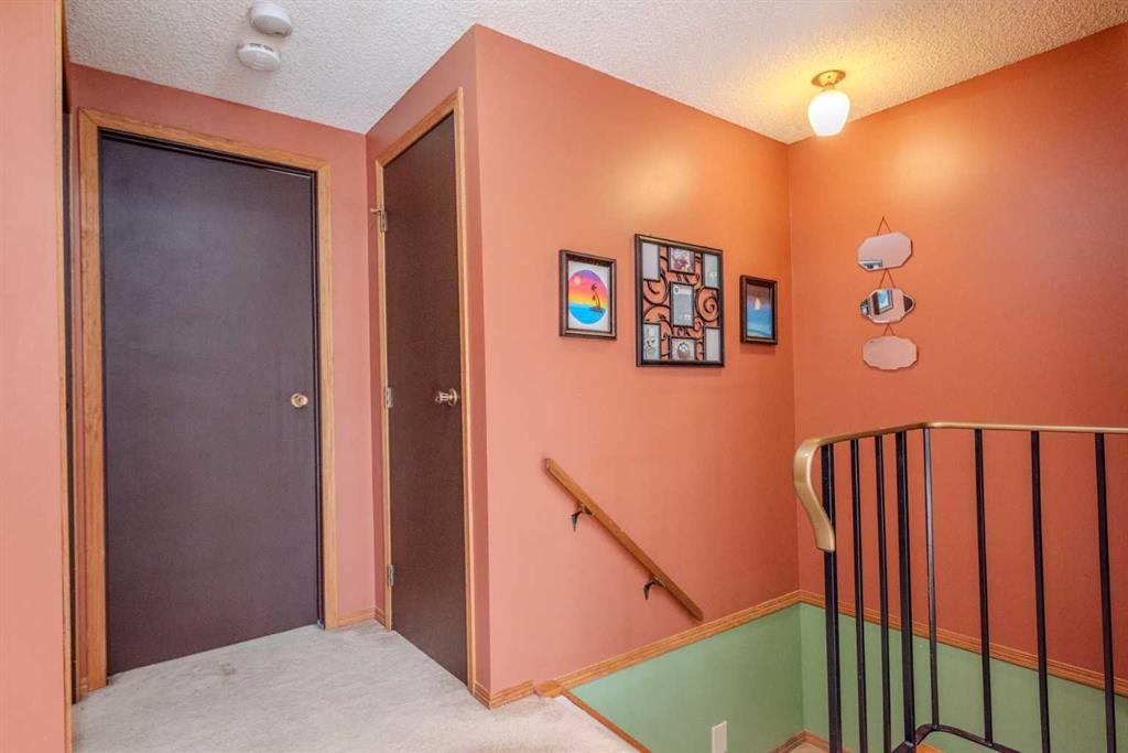 78 Queen Anne Close Se, Calgary, AB